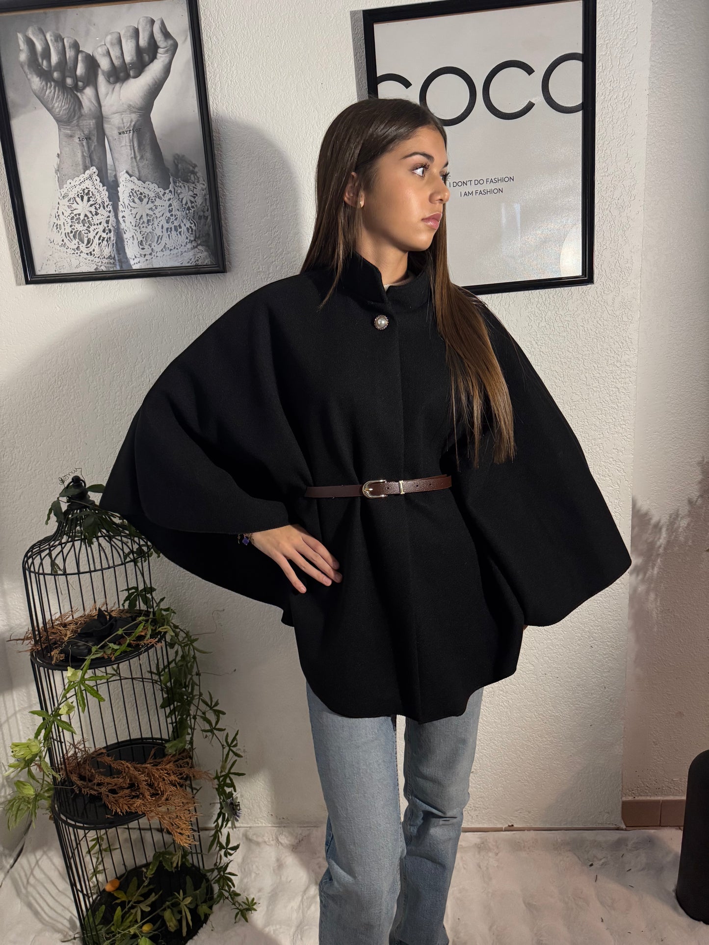 🧥 Cape Élégance – Noire & Beige