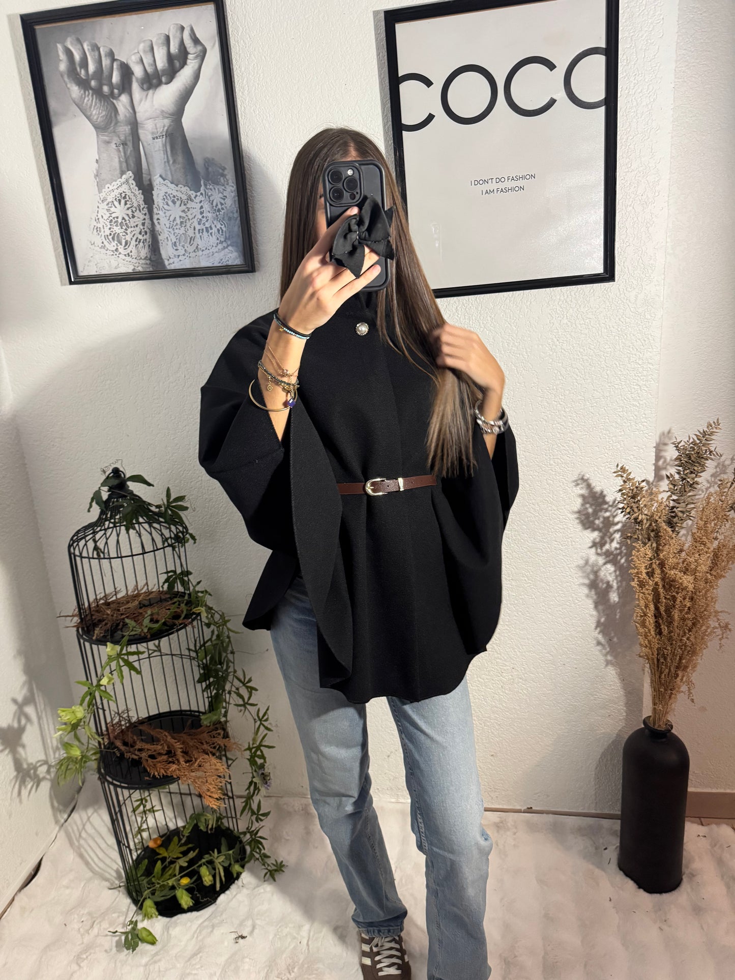 🧥 Cape Élégance – Noire & Beige