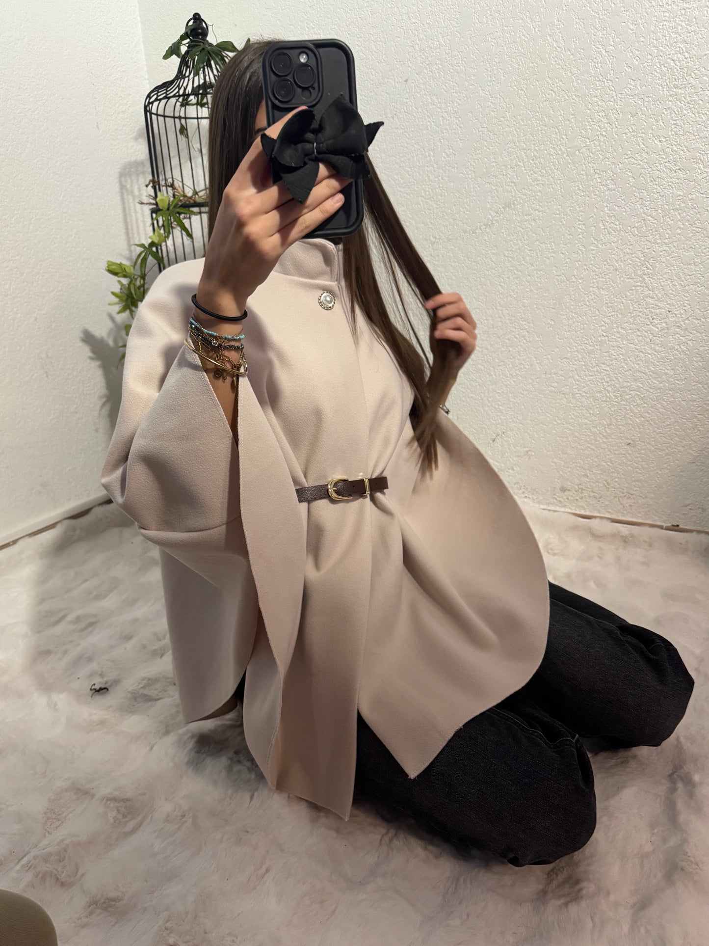🧥 Cape Élégance – Noire & Beige