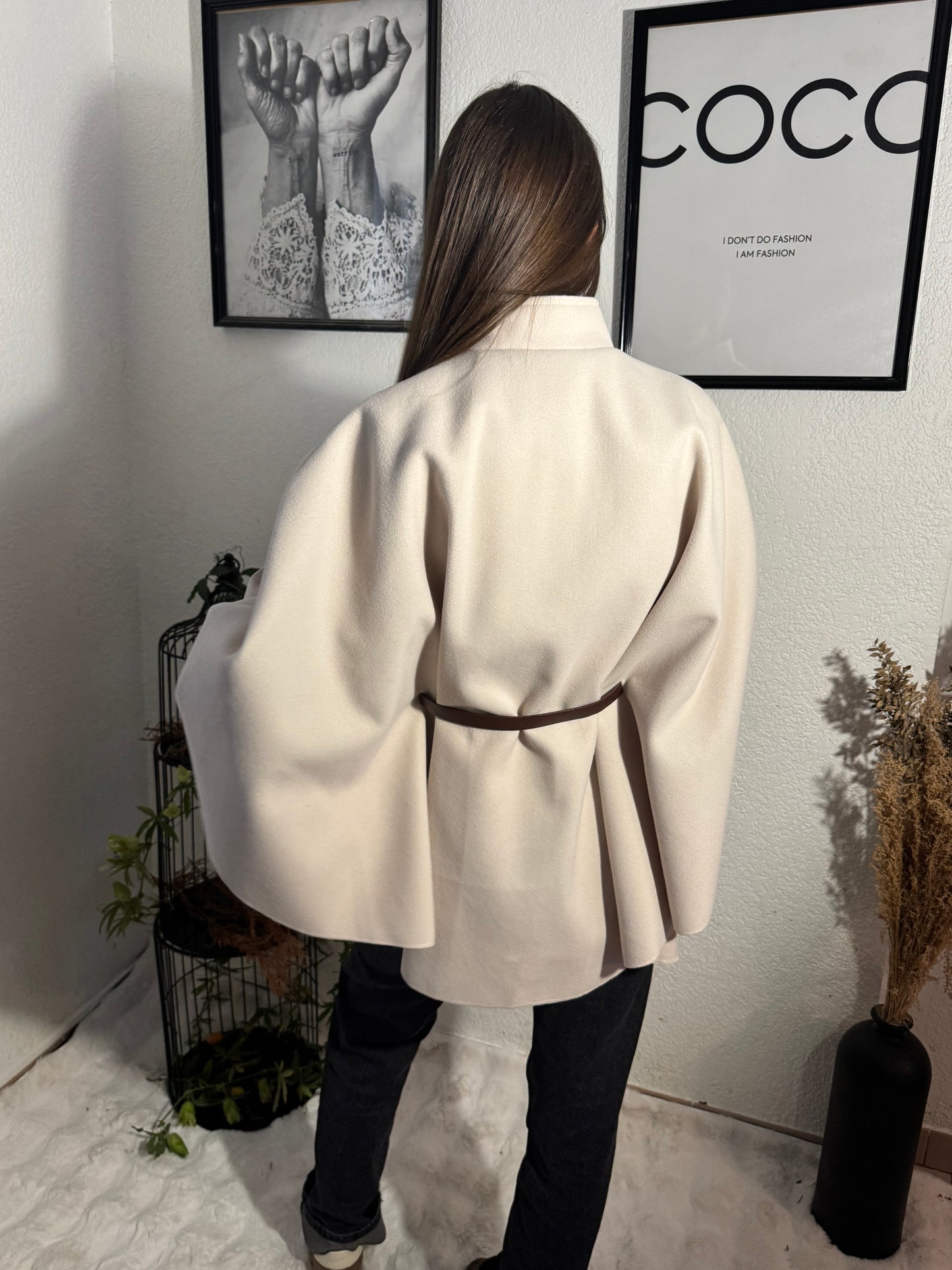 🧥 Cape Élégance – Noire & Beige